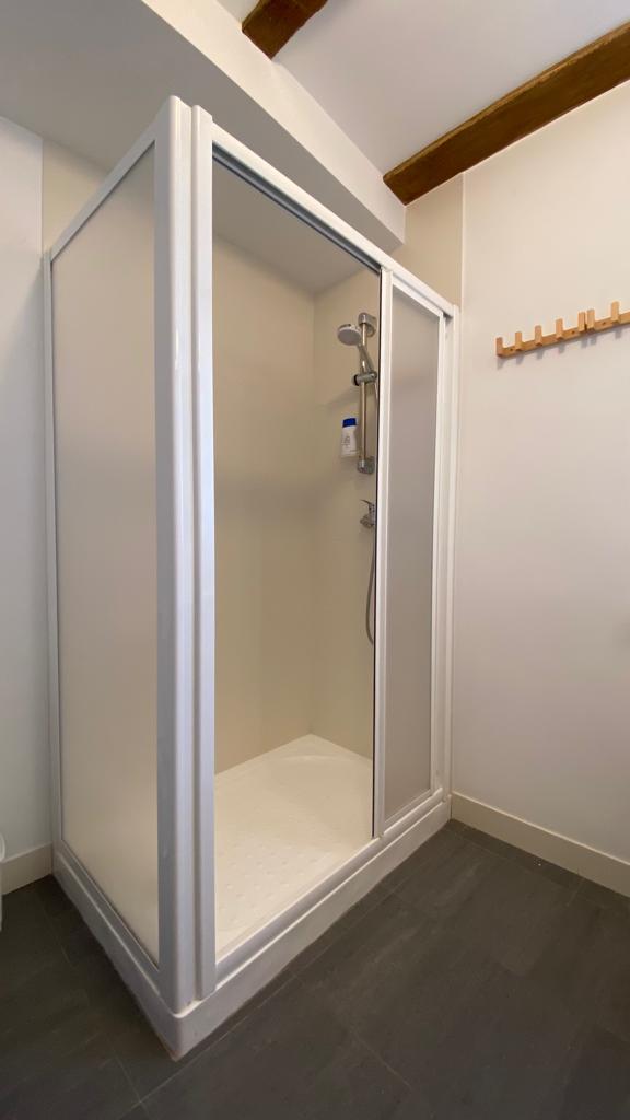 BA&Ntilde;O DUCHA VERTICAL