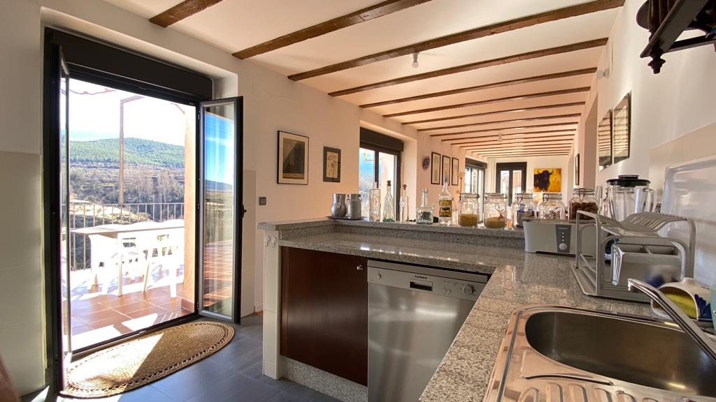 COCINA Y VENTANAS desde cafeteras