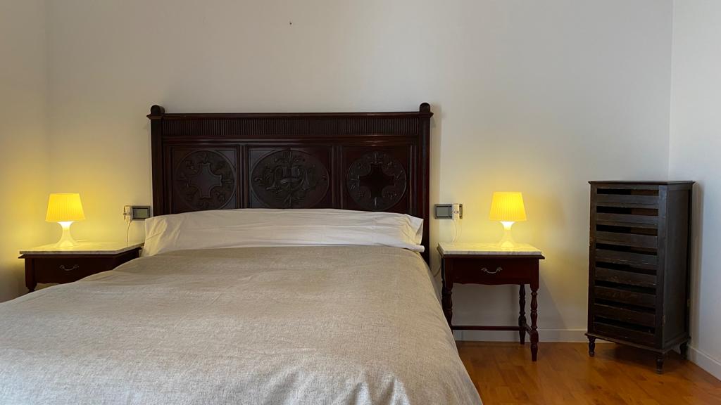 D4 CAMA MESAS Y CAJONERA