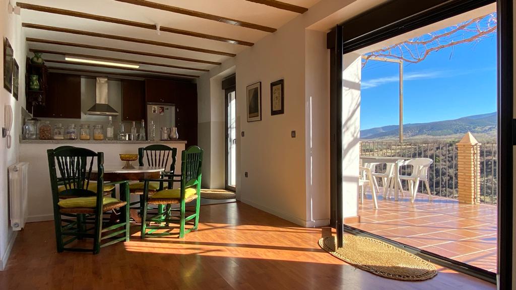 SALON COCINA DESDE PUERTA 2
