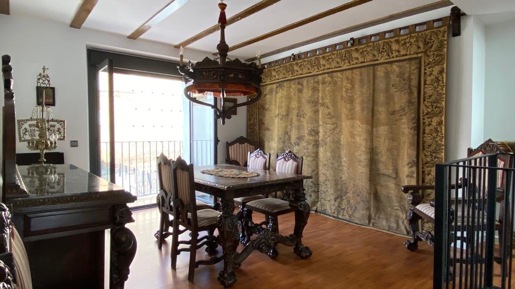 VESTIBULO COMEDOR Y BALCON 1